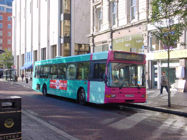 Ultra 2749 - Metro base livery with magenta front - Belfast Sept 2004